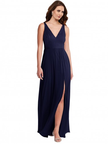 Dunkelmarine A-Linien V-Ausschnitt Chiffon Lange Brautjungfernkleider