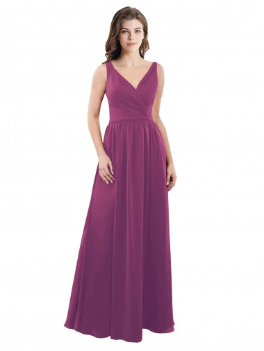 Wilde Beere A-Linien V-Ausschnitt Chiffon Lange Brautjungfernkleider